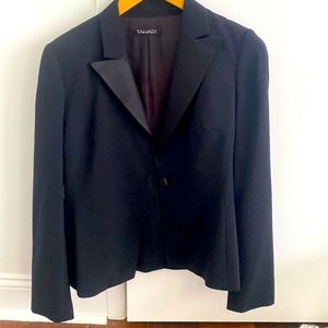 Black Tuxedo jacket Tahari size 6